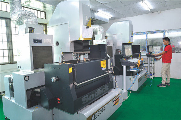 Sodick mirror spark machine